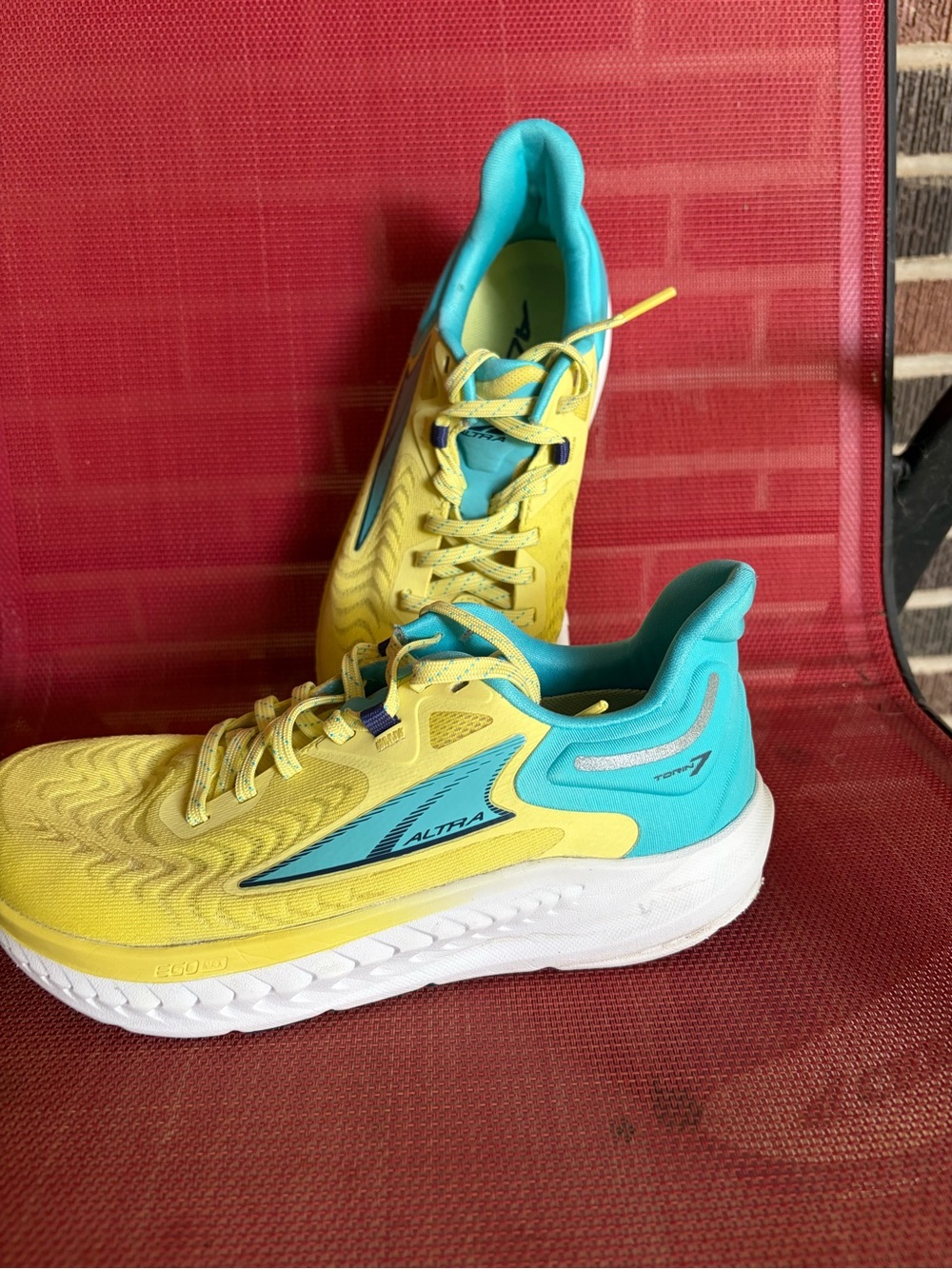 Altra Torin 7 Women's Yellow and Teal Running Sneakers